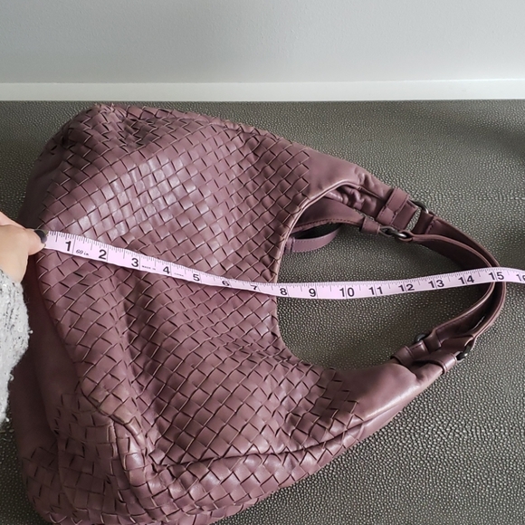 Bottega Veneta Classic Intrecciato Woven Purse - Picture 9 of 11